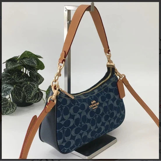 COACH CAF82 Teri Shoulder Bag Signature Denim Blue Vachetta Leather Outlet New